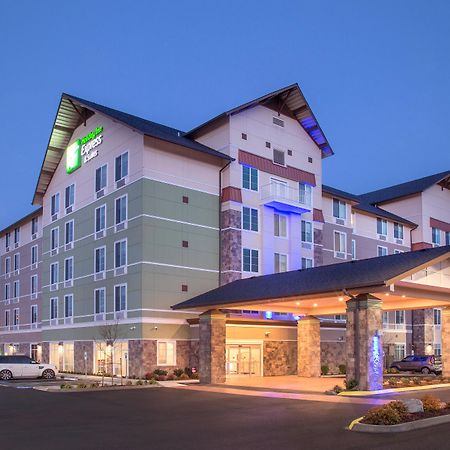 Holiday Inn Express & Suites - Seattle South - Tukwila By Ihg Екстериор снимка